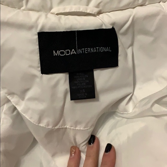 Moda white winter coat almost brand new - Picture 3 of 3